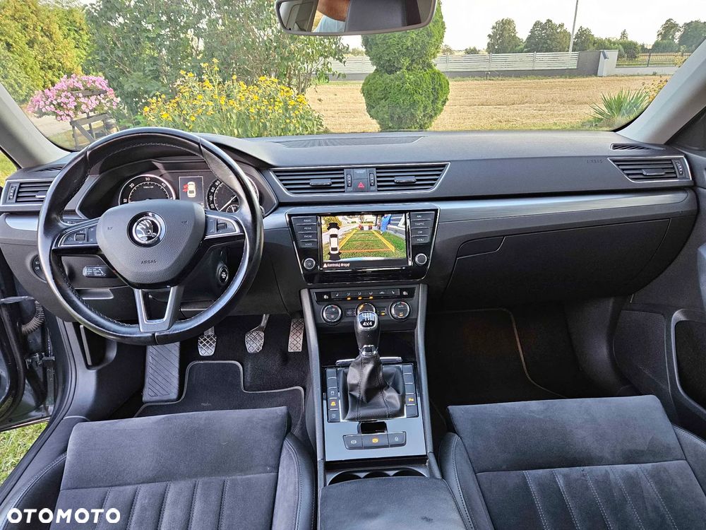 Skoda Superb 2.0 TDI 4x4 Style - 10