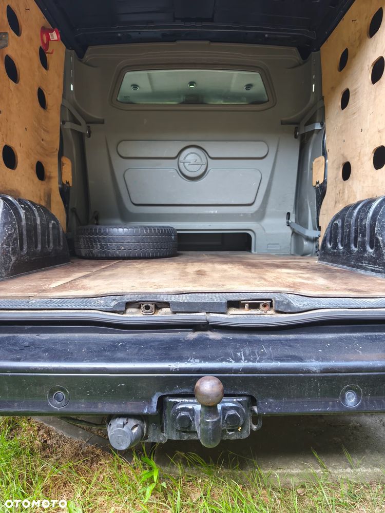 Opel Vivaro - 14