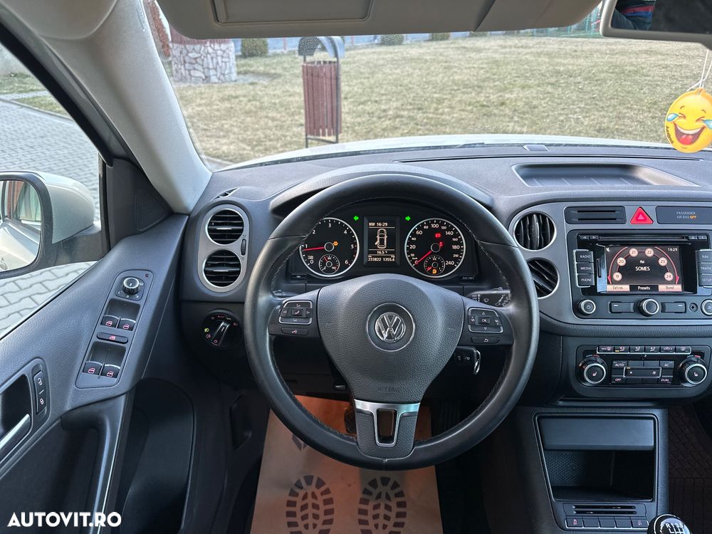 Volkswagen Tiguan - 13