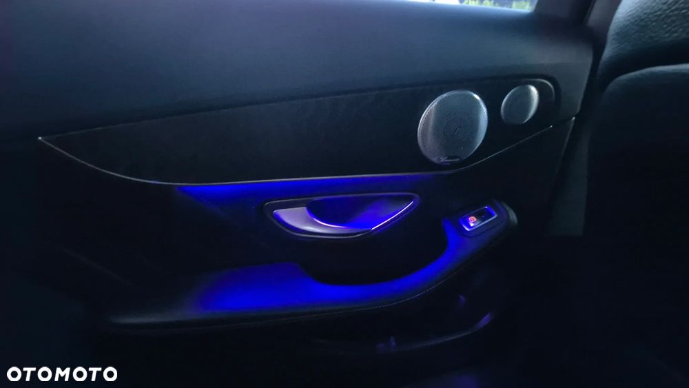 Mercedes-Benz Klasa C 220 d 9G-TRONIC - 22