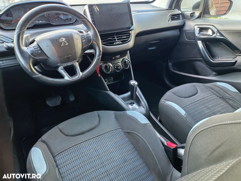 Peugeot 208 1.4 HDi FAP STT Active - 4