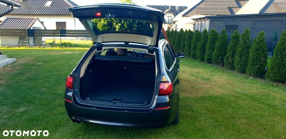 BMW Seria 5 518d - 23