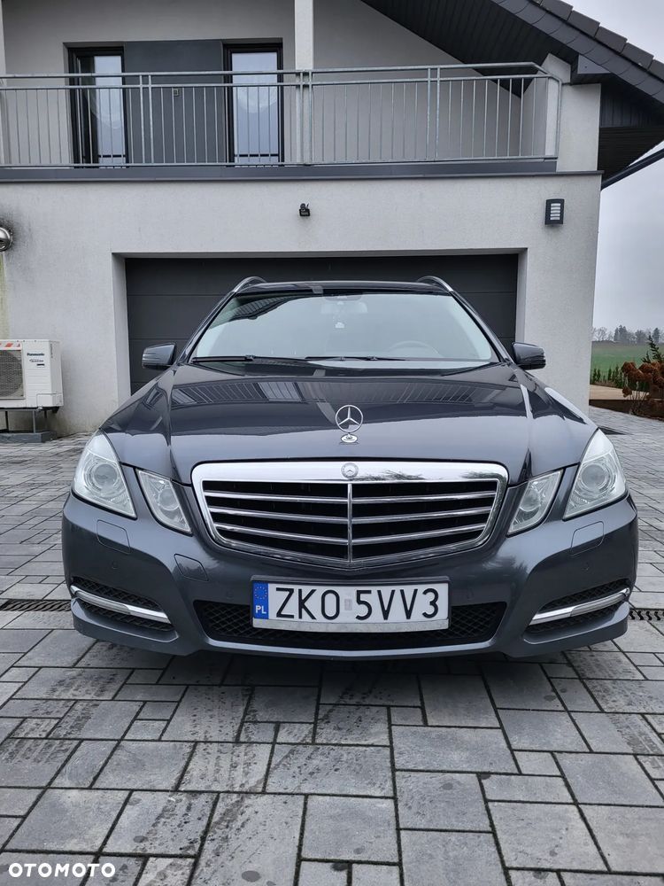 Mercedes-Benz Klasa E 200 CDI DPF BlueEFFICIENCY 7G-TRONIC Avantgarde - 2