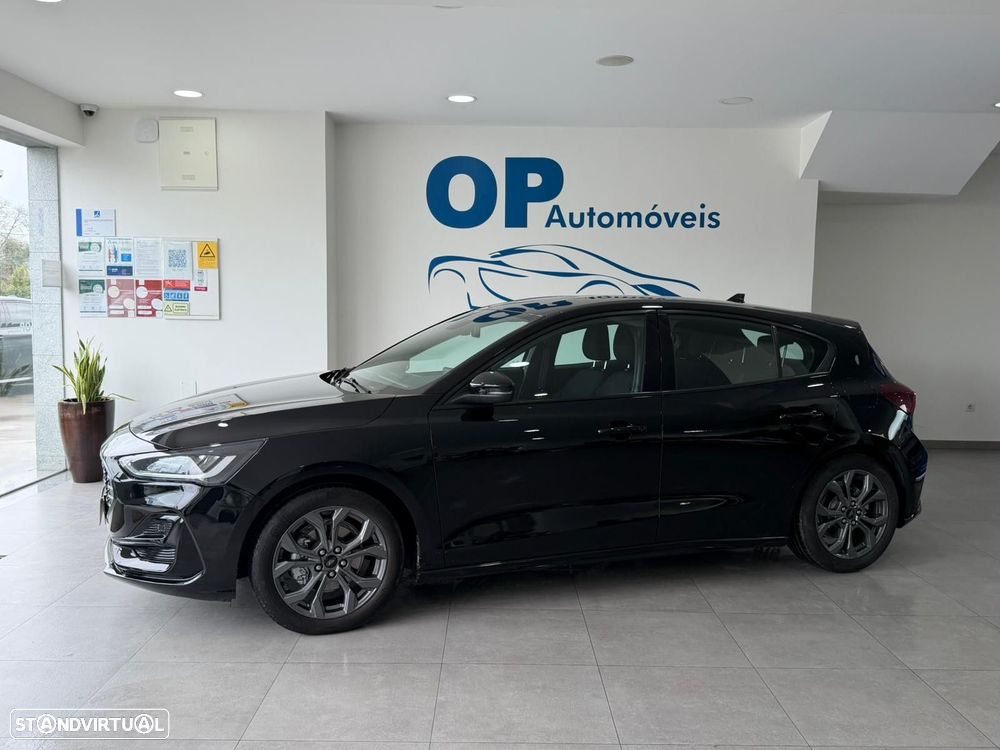 Ford Focus 1.0 EcoBoost MHEV ST-Line - 2