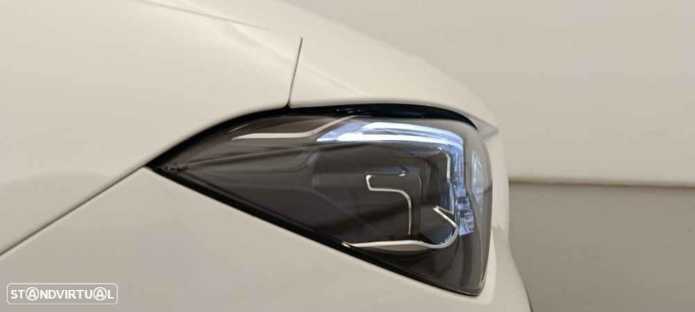 Mercedes-Benz CLA 200 d Shooting Brake AMG Line Aut. - 30