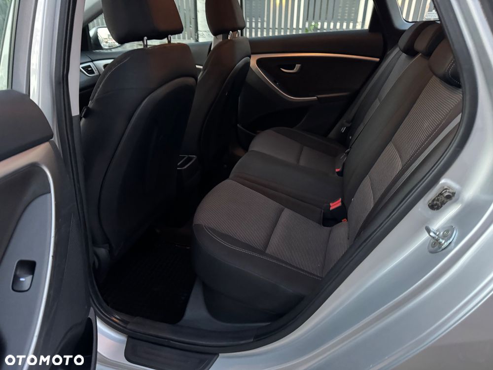 Hyundai i30 - 16