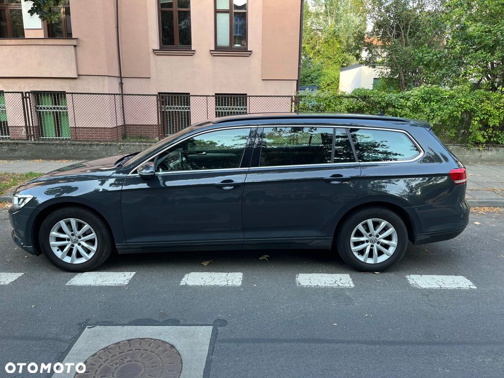 Volkswagen Passat 2.0 TDI SCR DSG Comfortline - 8