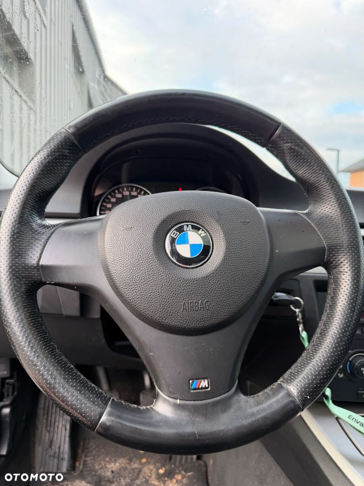 BMW Seria 3 318i - 10