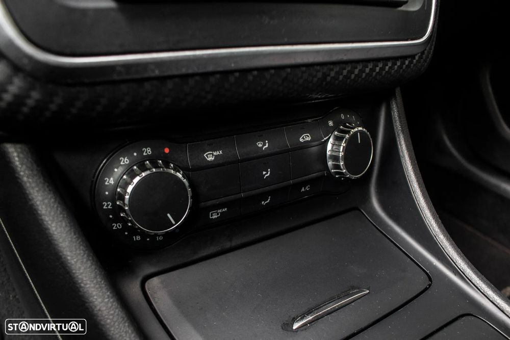 Mercedes-Benz A 180 d AMG Line Aut. - 17