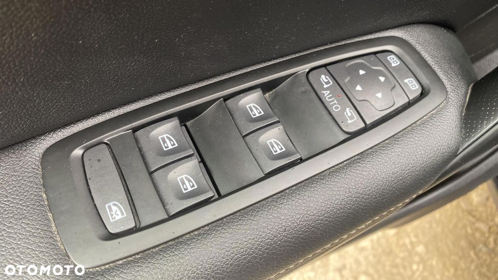 Renault Megane 1.3 TCe FAP Techno EDC - 13