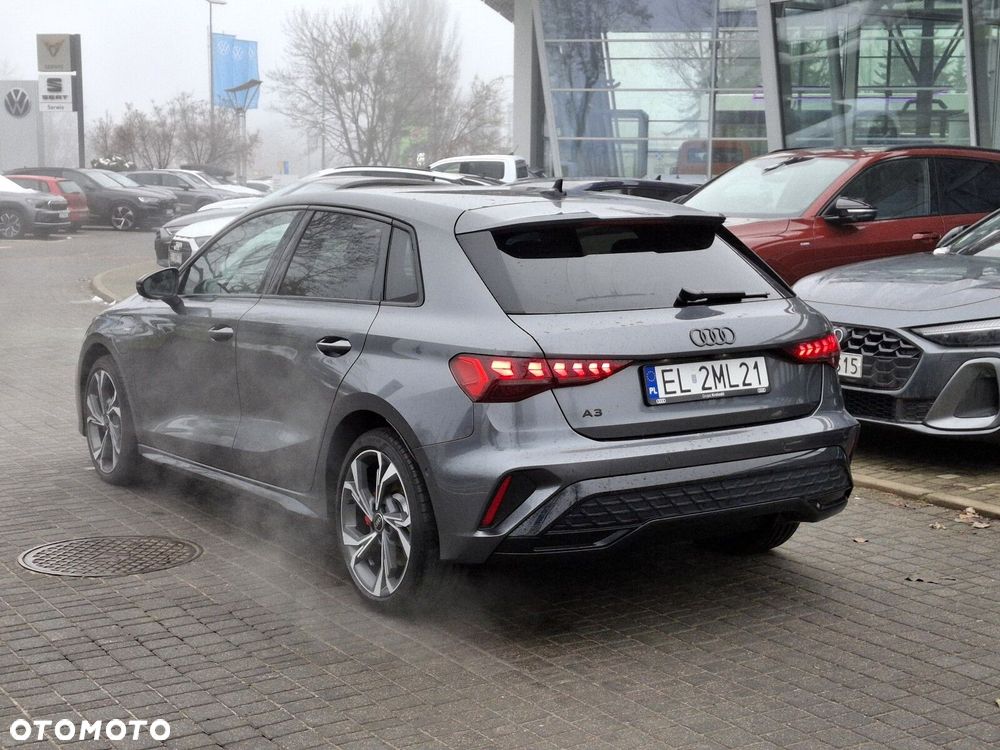 Audi A3 Sportback - 3