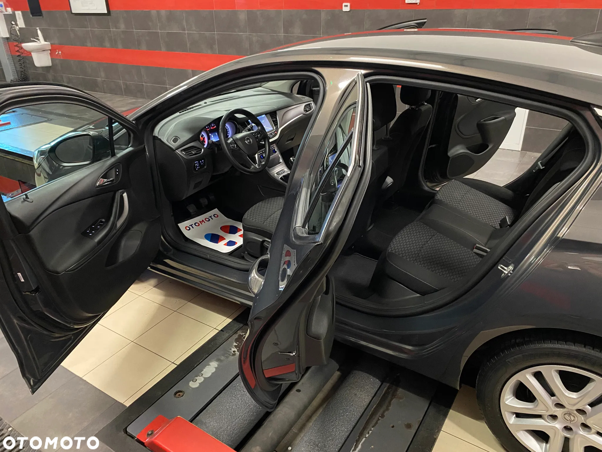 Opel Astra V 1.4 T Dynamic - 25