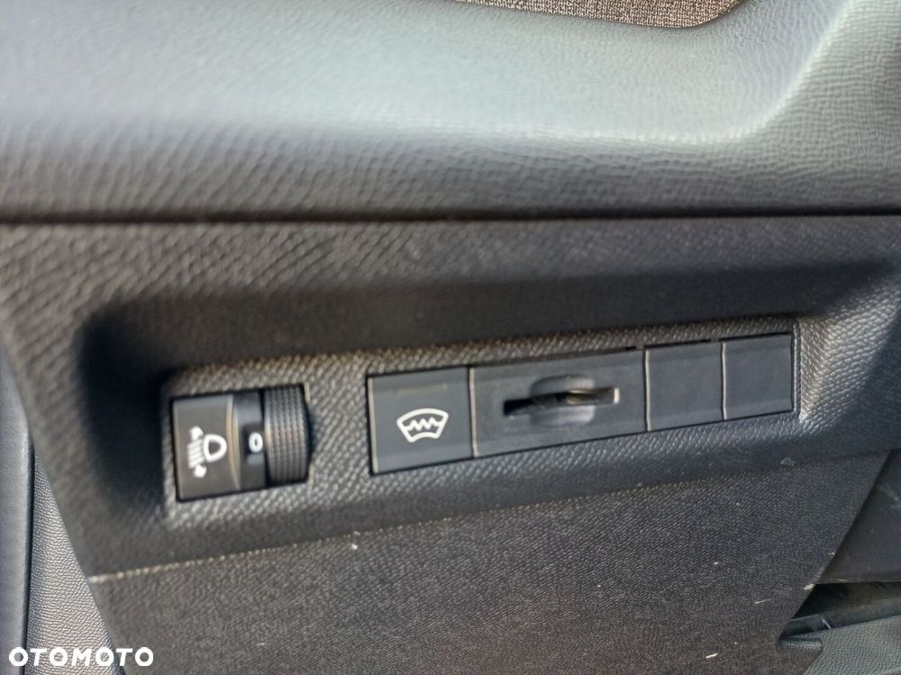 Peugeot 408 1.2 PureTech Allure Pack S&S EAT8 - 25