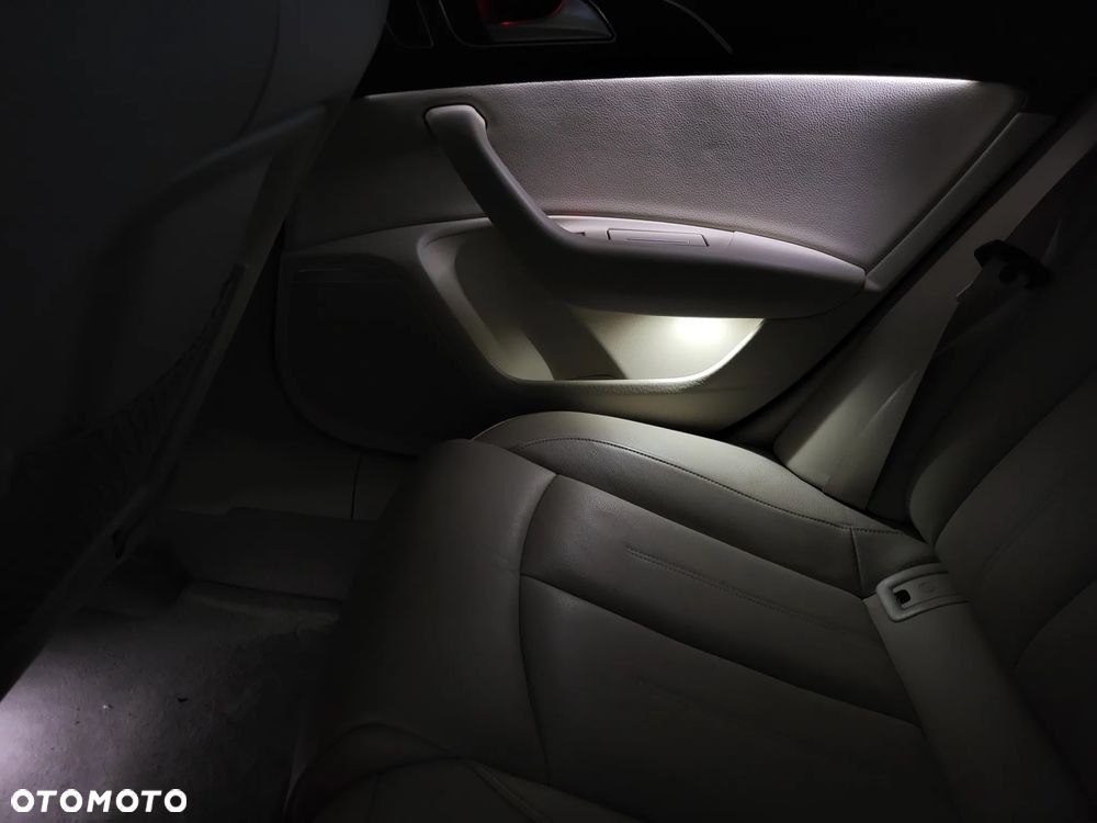 Audi A6 - 12