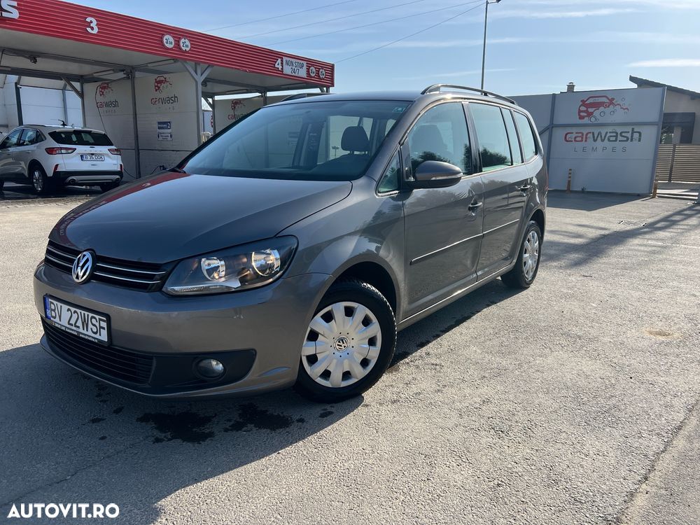 Volkswagen Touran - 1