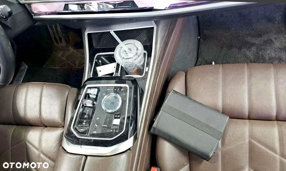 BMW Seria 7 - 20