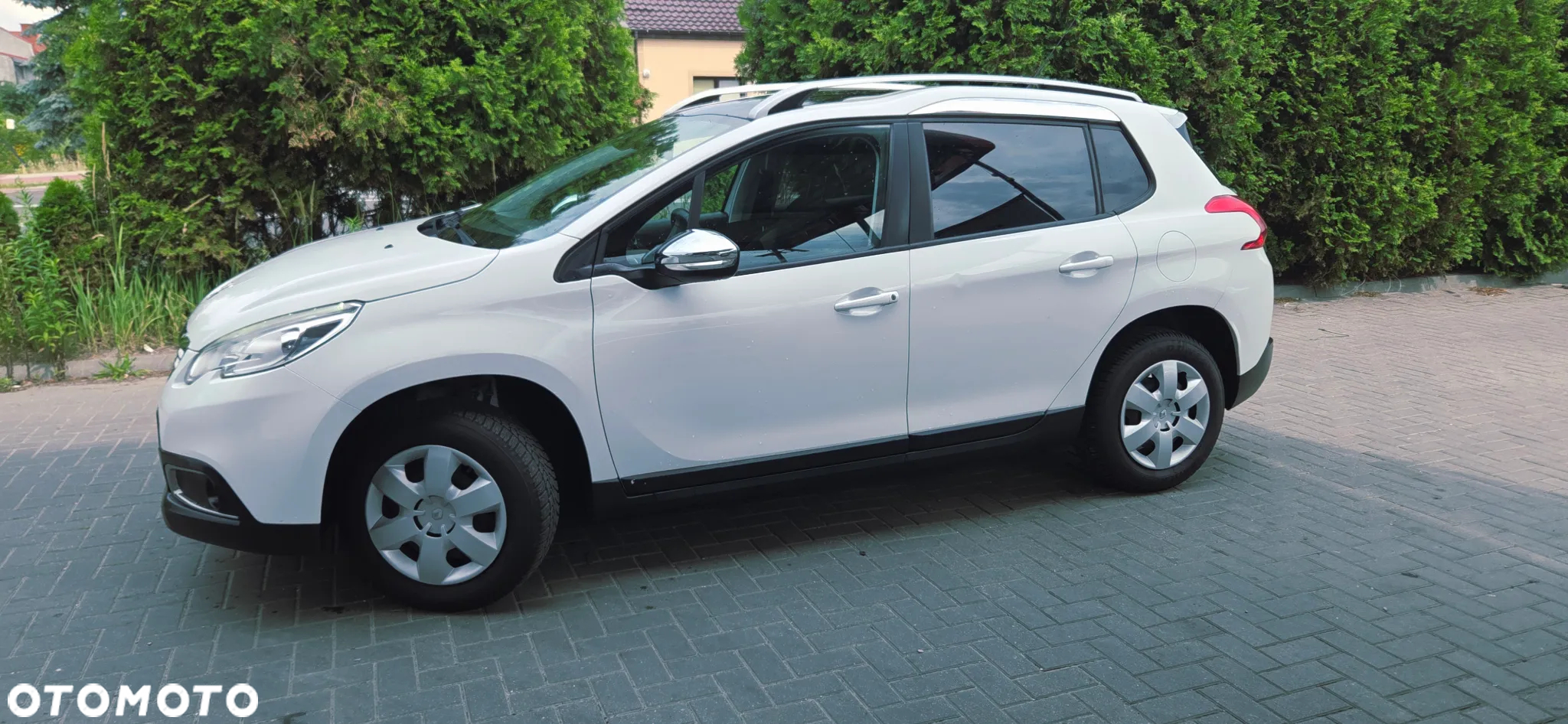Peugeot 2008 PureTech 82 Allure - 4