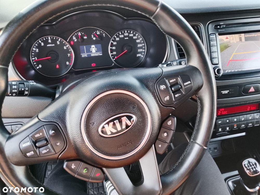 Kia Carens 1.6 GDI Edition 7 - 8