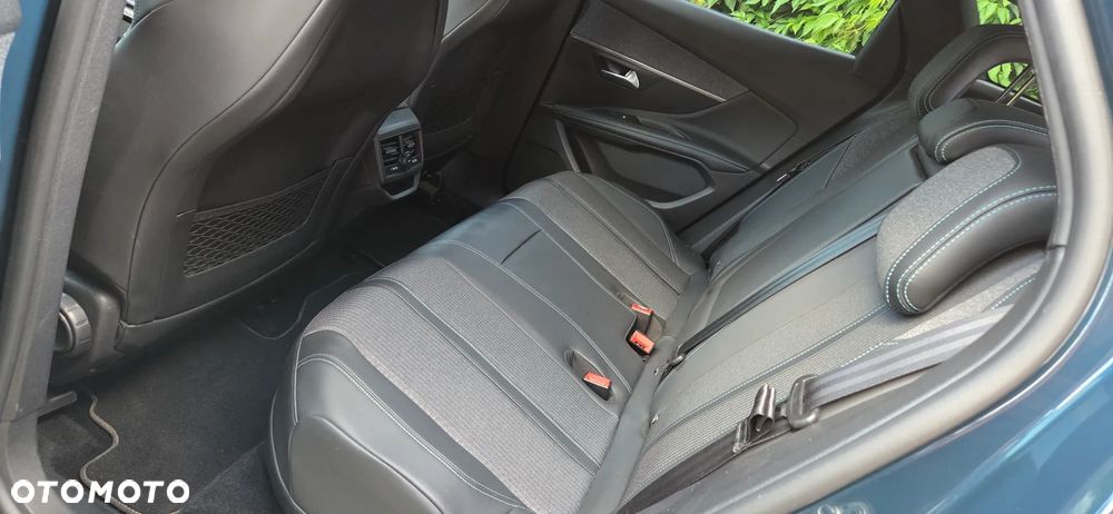 Peugeot 3008 1.6 PureTech Hybrid PHEV Allure Pack S&S EAT8 - 9