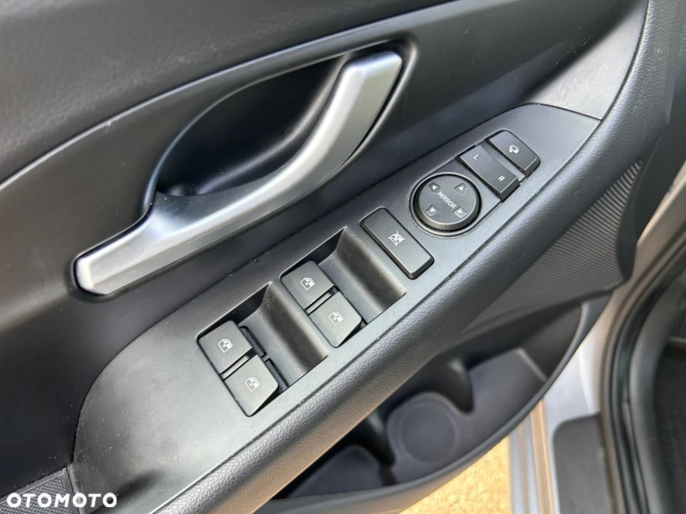 Hyundai i30 1.5 T-GDI 48V Smart Plus DCT - 31