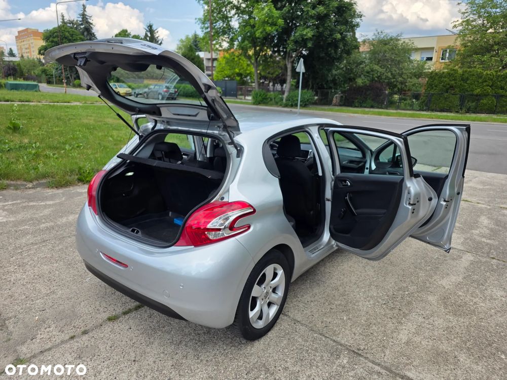 Peugeot 208 1.4 HDi Access - 8