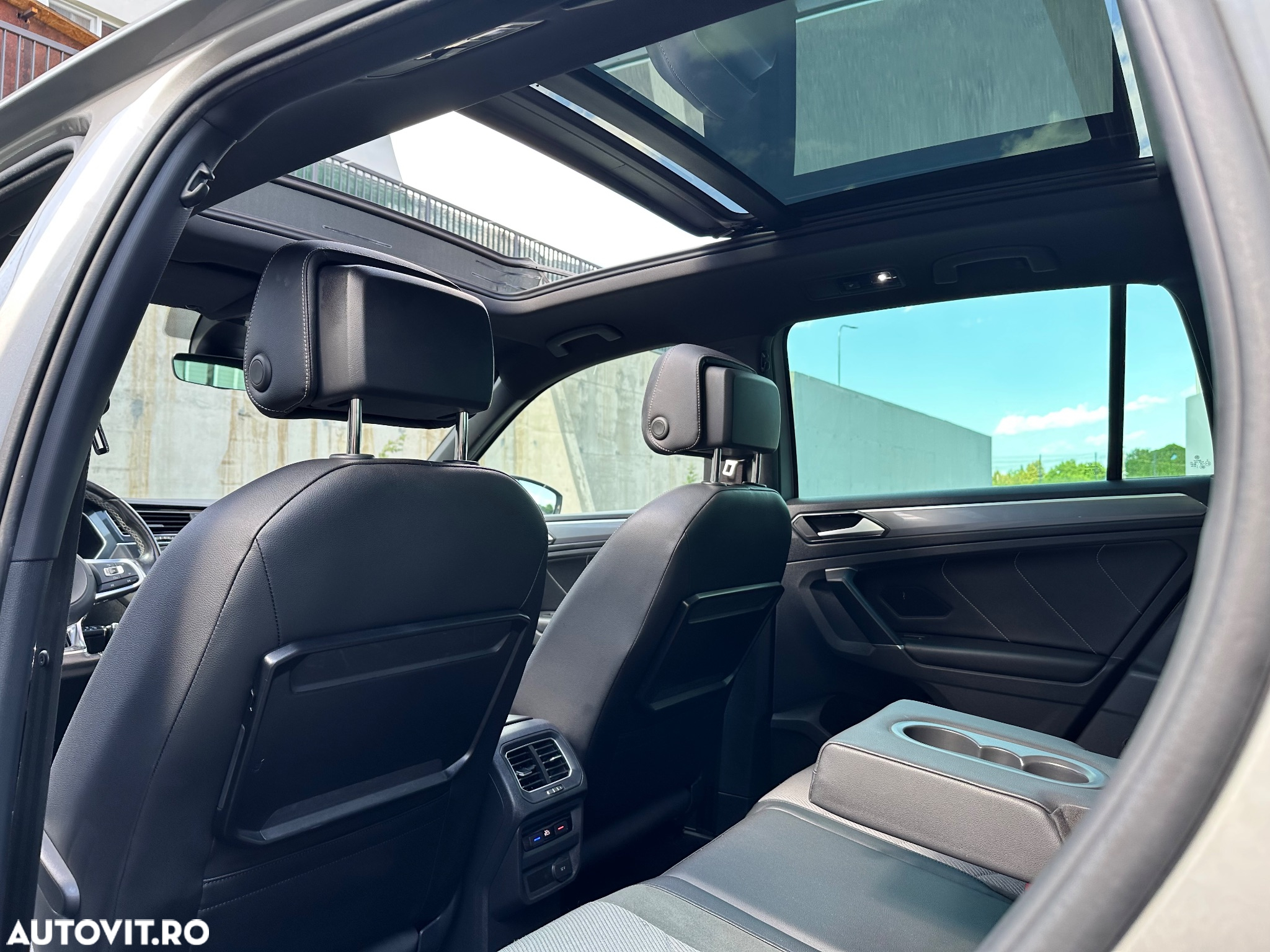 Volkswagen Tiguan 2.0 TDI SCR 4MOTION DSG R-Line - 6