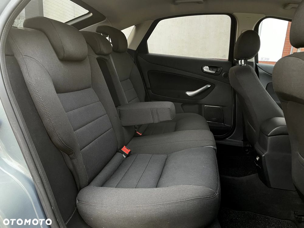 Ford Mondeo 2.0 Viva Titanium - 37