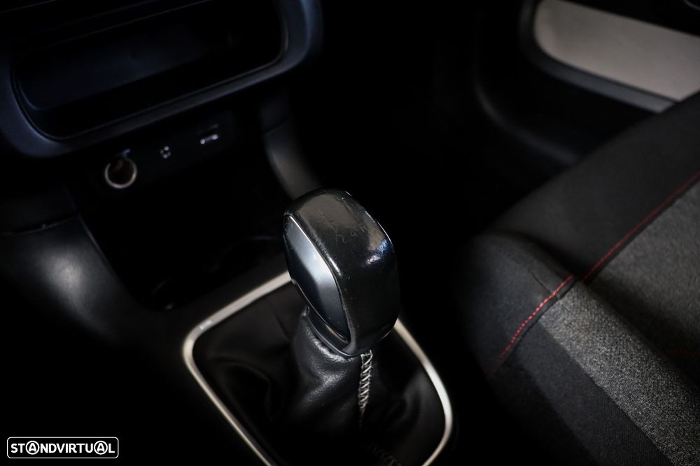Citroën C3 1.2 PureTech Shine - 18