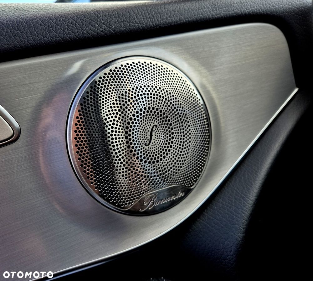 Mercedes-Benz GLC - 12