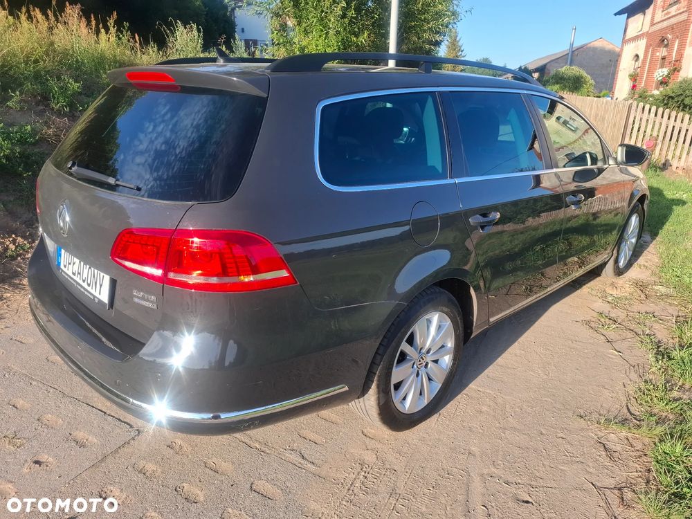 Volkswagen Passat 2.0 TDI BlueMotion Technology Highline - 4