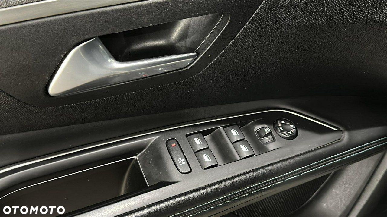 Peugeot 3008 - 13