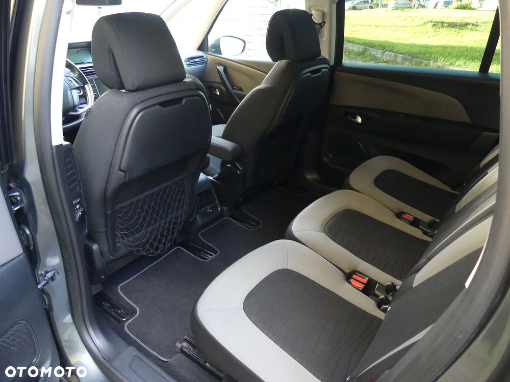 Citroën C4 Picasso e-HDi 115 Attraction - 11