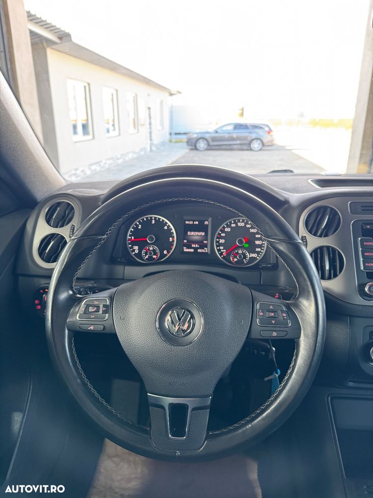 Volkswagen Tiguan 2.0 TDI DPF 4Motion BlueMotion Technology DSG Lounge Track & Style - 13