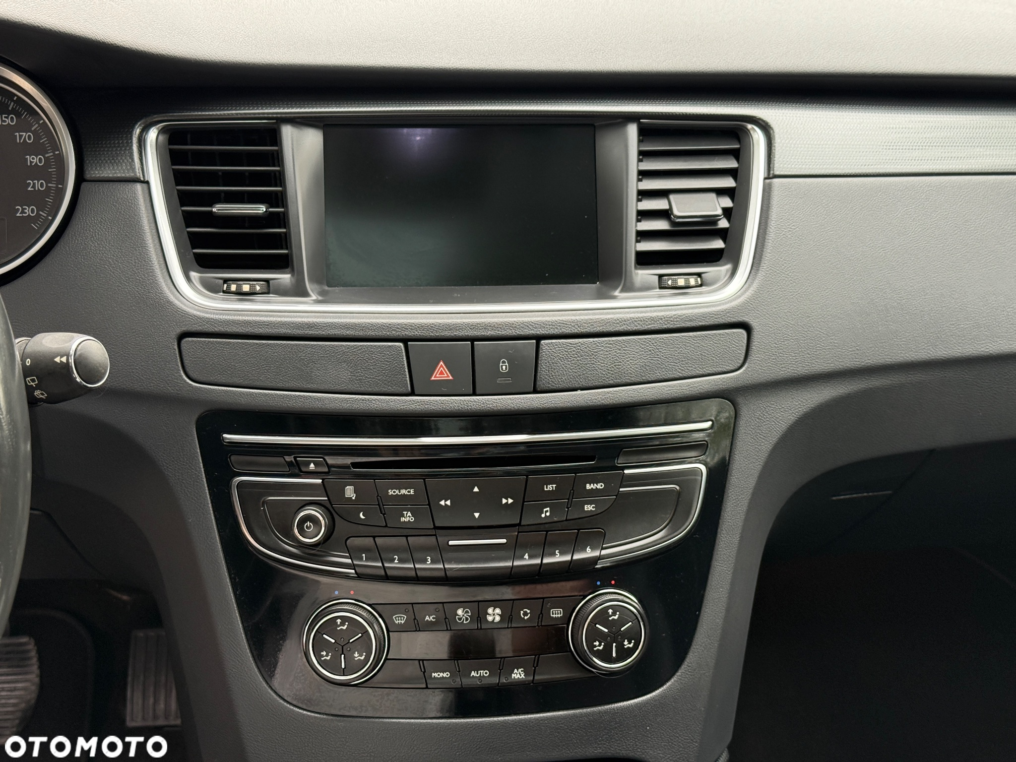 Peugeot 508 SW HDi 160 Allure - 12