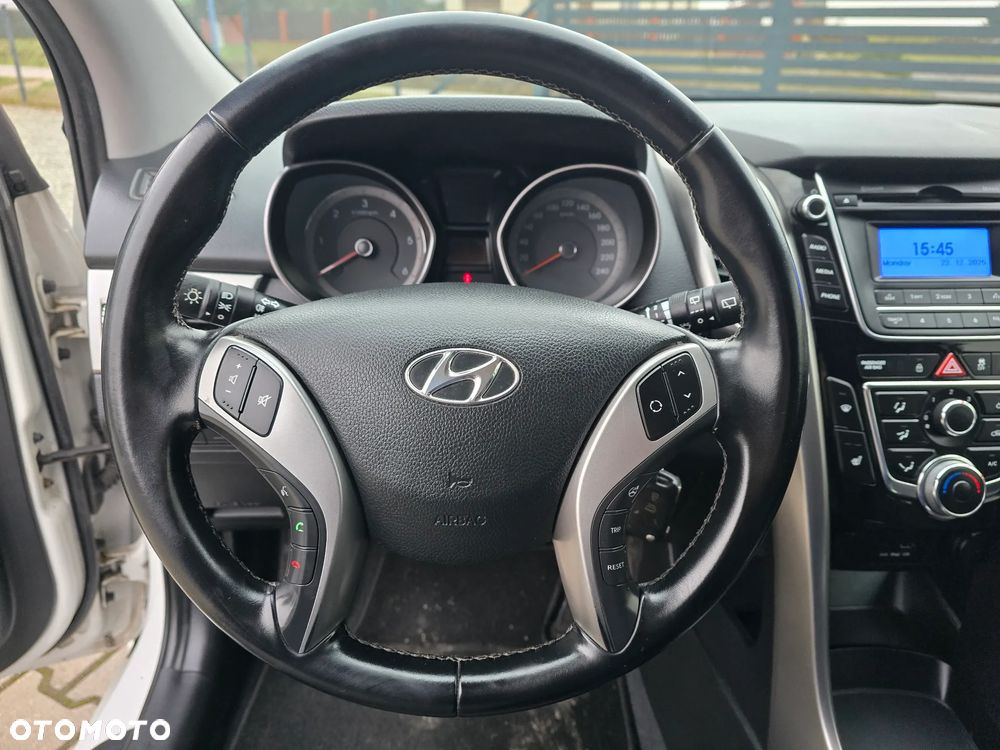 Hyundai i30 i30cw 1.6 CRDi Trend - 14