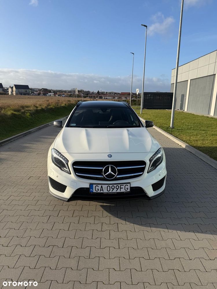 Mercedes-Benz GLA 250 4-Matic - 2