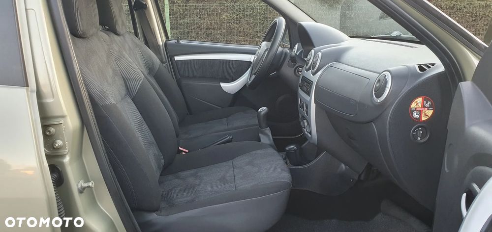 Dacia Sandero 1.4 MPI Laureate - 11