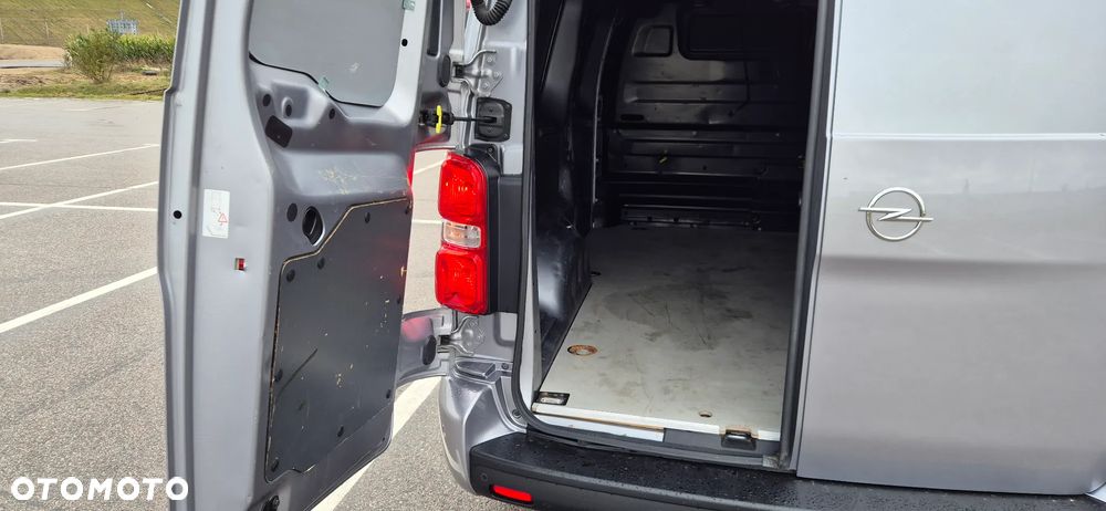 Opel Vivaro - 23