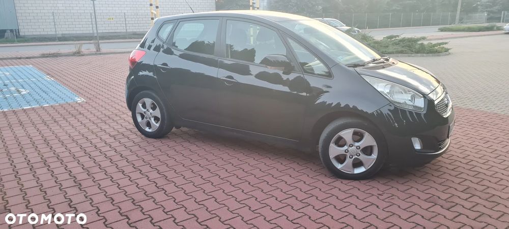 Kia Venga - 4