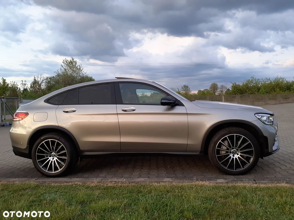 Mercedes-Benz GLC 200 4Matic 9G-TRONIC AMG Line - 10