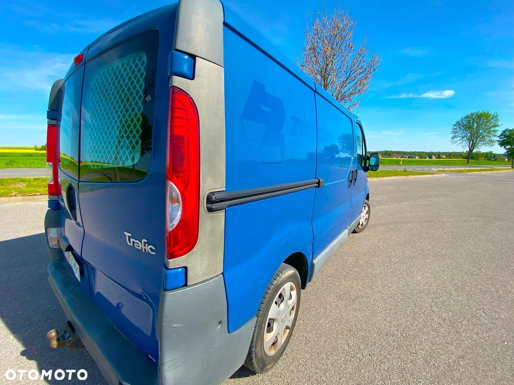 Renault TRAFIC - 10
