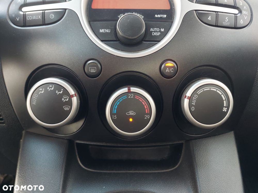 Mazda 2 - 16