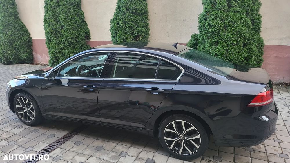 Volkswagen Passat - 12