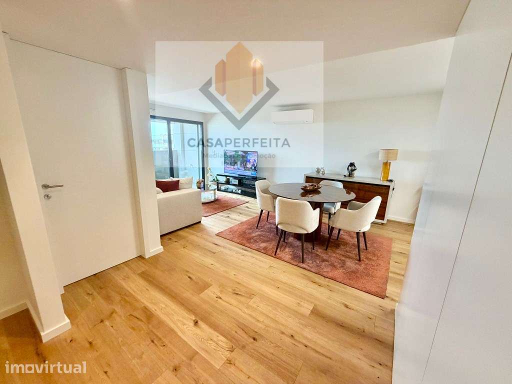 Apartamento T2 de Luxo com Varanda, Lugar de Garagem e Arrumo - Jun... - Grande imagem: 5/29