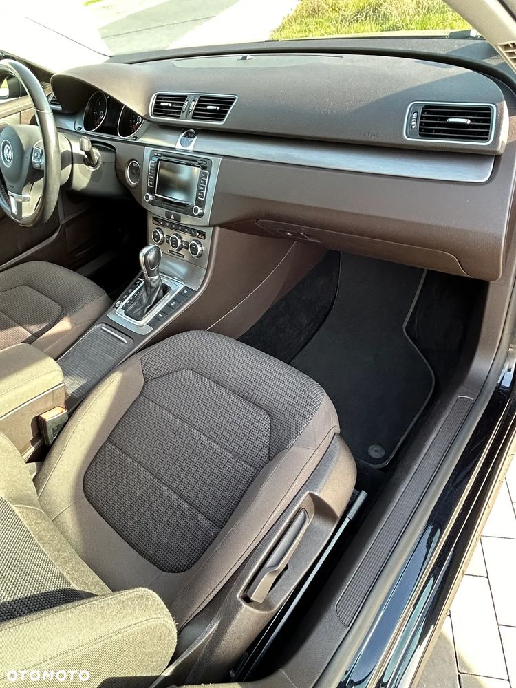 Volkswagen Passat 2.0 TDI Comfortline DSG - 15