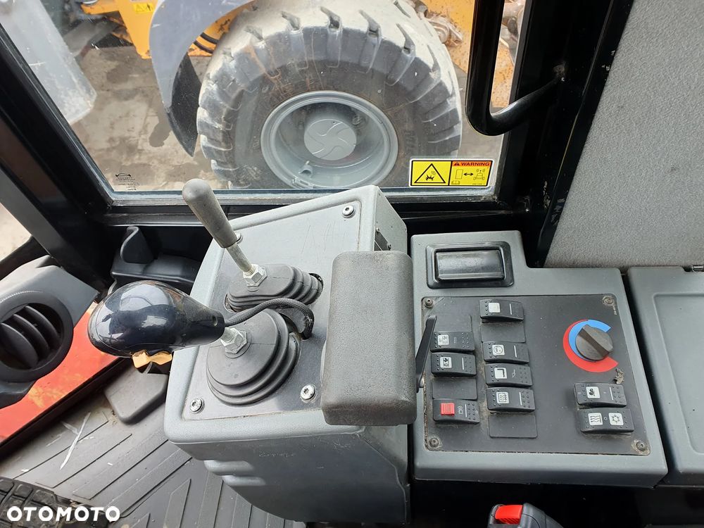 Caterpillar 924H - 5