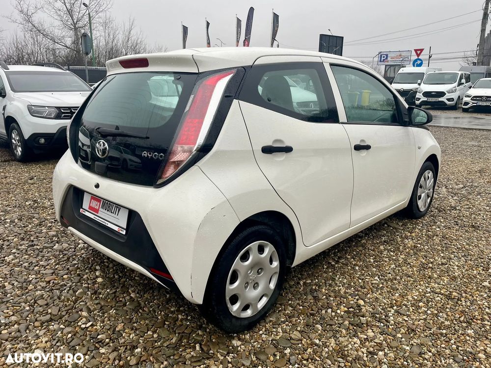 Toyota Aygo 1.0 X - play - 4