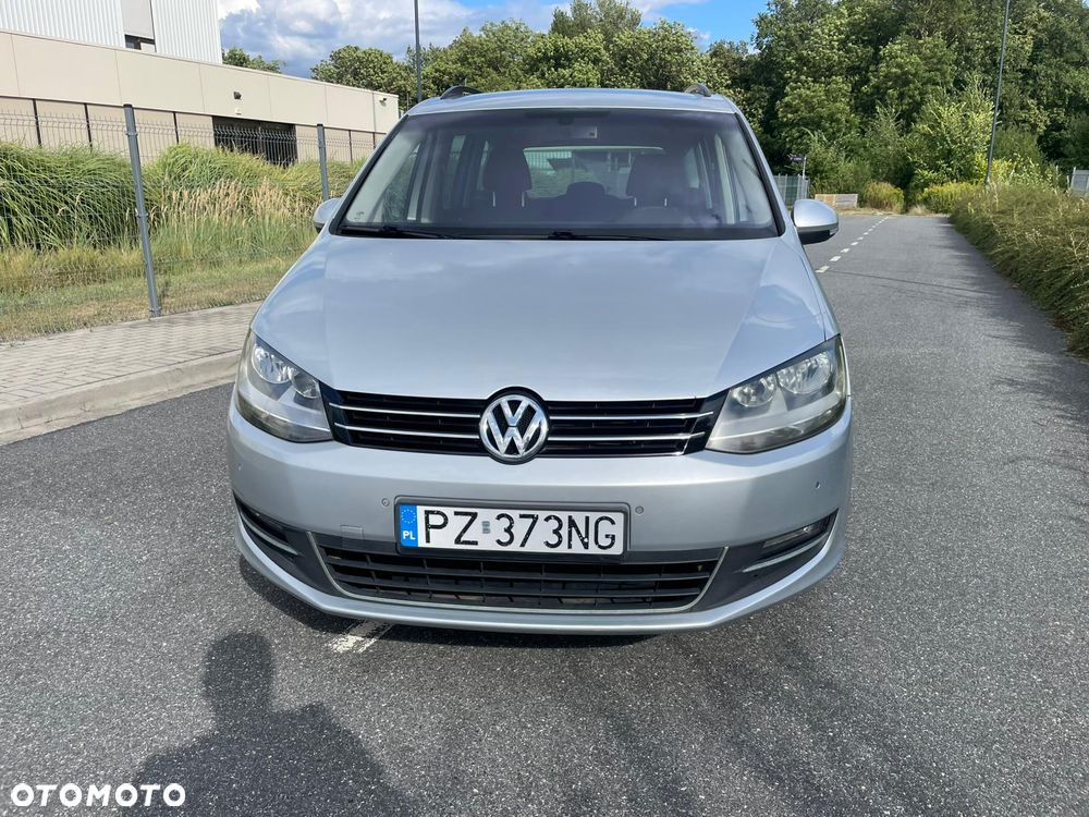 Volkswagen Sharan 2012 photo 2