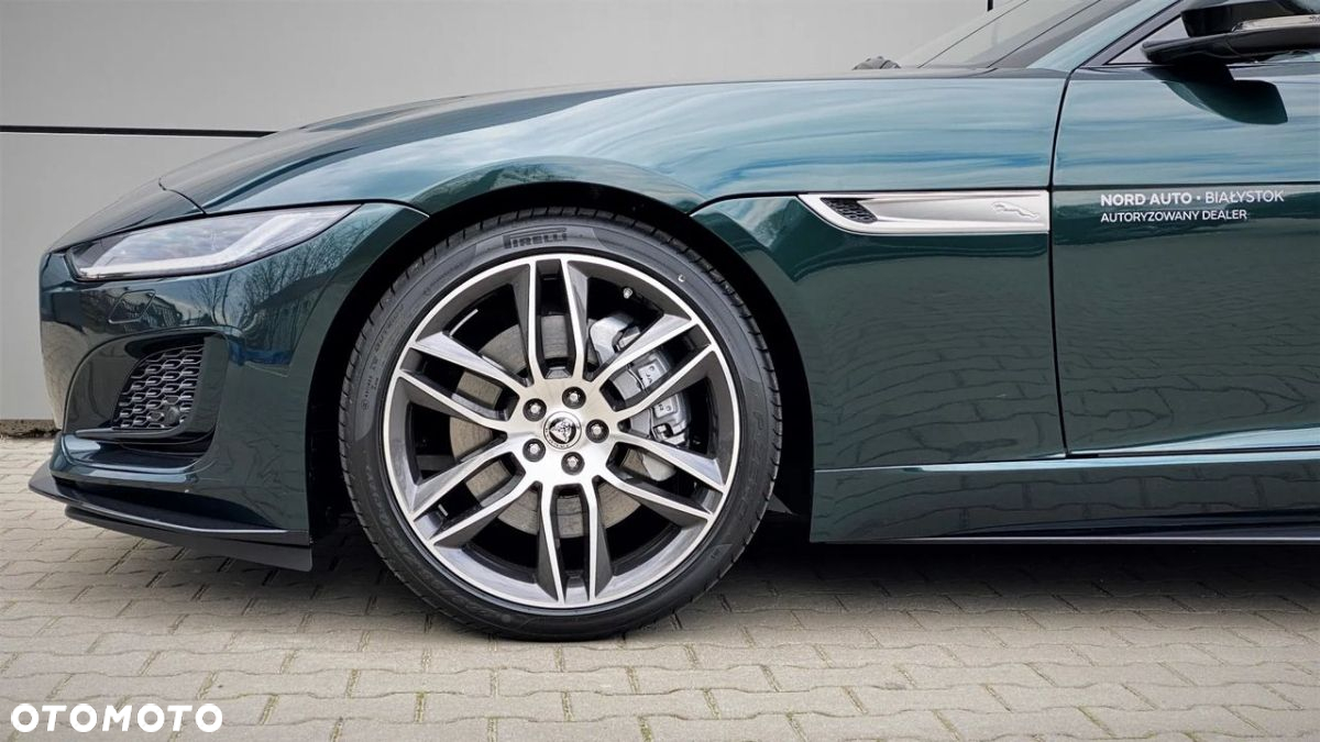 Jaguar F-Type - 8