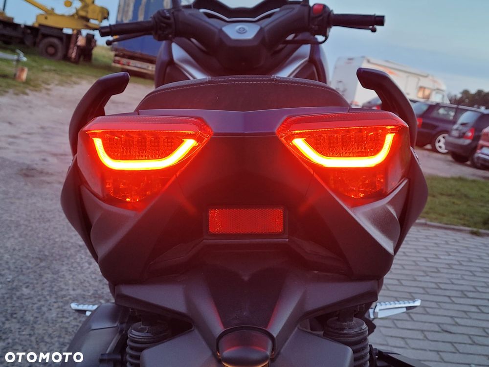 Yamaha X-max - 13